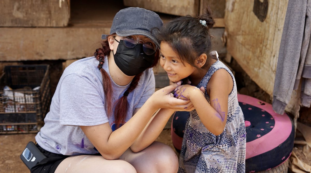 LiveDiff's tweet image. One of the best things about a public build is making friends from all over 🤝  We’re so grateful for this group's hard work and dedication, and can’t wait to welcome them back in the future. 
Interested in joining a LiveDifferent Build? Learn more: bit.ly/3RA2GTp