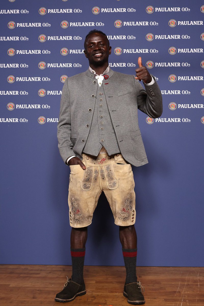 Imam2point0's tweet photo. Je pensais jamais que je dirais ça un jour mais ... on abuse avec #Sadio. 
C'est trop mon gars préféré et j'ai  peur pour lui ;
Nous sommes entrain de l'idealiser et ça pourrait malheureusement lui revenir un jour en pleine figure. https://t.co/Apy5EB0xE3