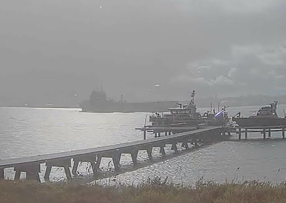 WarshipCam's tweet photo. USNS Westwind (T-AGSE-2) Black Powder-class submarine support vessel leaving Mayport, Florida - August 28, 2022 #usnswestwind #tagse2 https://t.co/YTkVlct1Hm