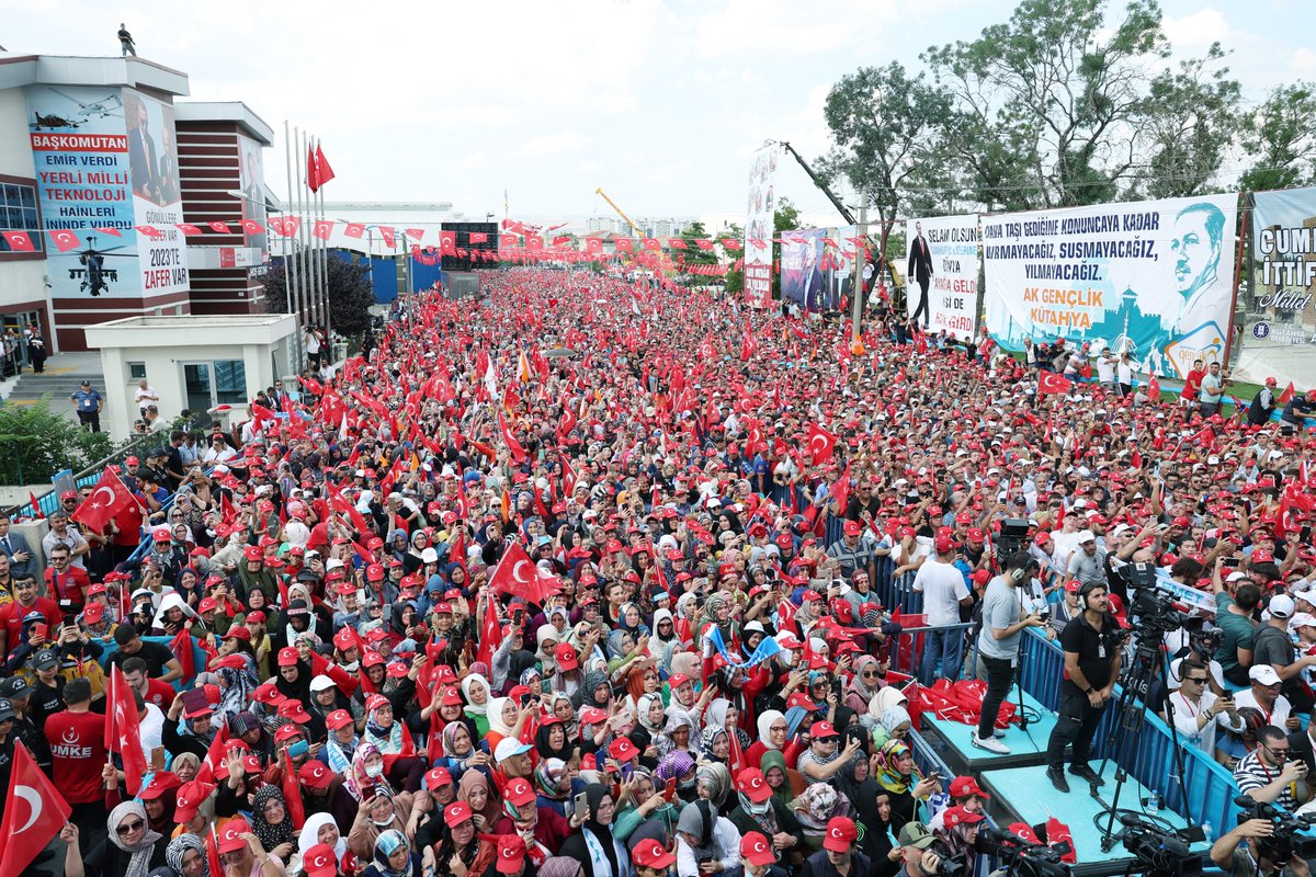 Cumhurbaşkanımız Recep Tayyip Erdoğan, 30 Ağustos 1922-2022 Büyük Zafer’in 100. Yılı Etkinlikleri ve Kütahya Toplu Açılış Töreni'ne katılarak konuşma yaptı.