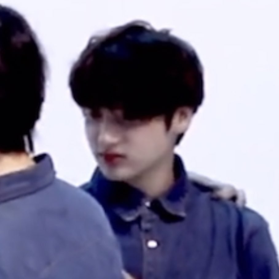 heuningxkai's tweet photo. @beddybearr ???? Kai gorila kahh??? https://t.co/FX4rNUa42m