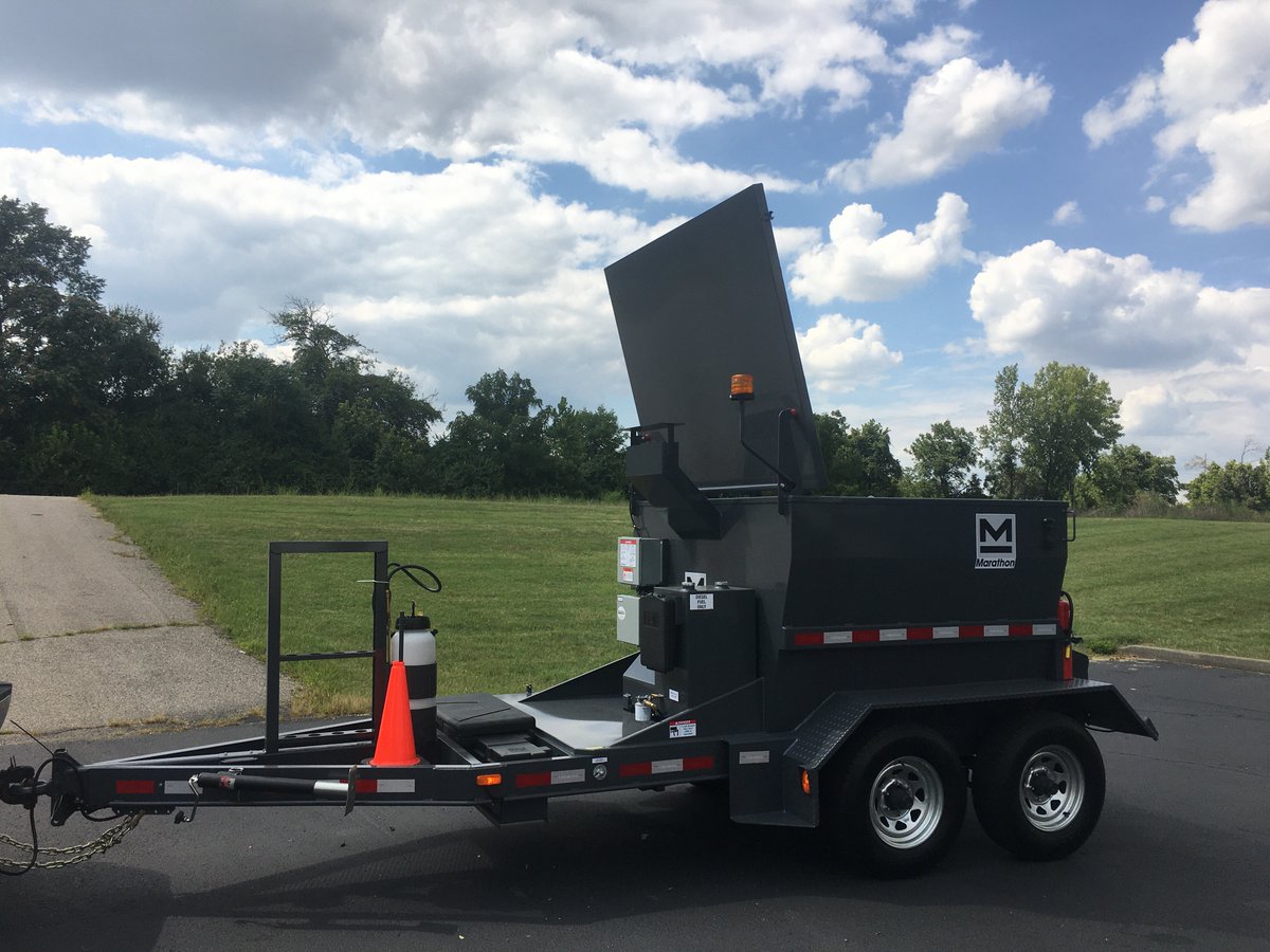 Brewpro1's tweet photo. @Brewpro1 Marathon hot mix pothole patcher #Hotmix #potholes #Asphaltrepair #Potholepatching #BrewproInc #potholekiller https://t.co/mRGjoZylck