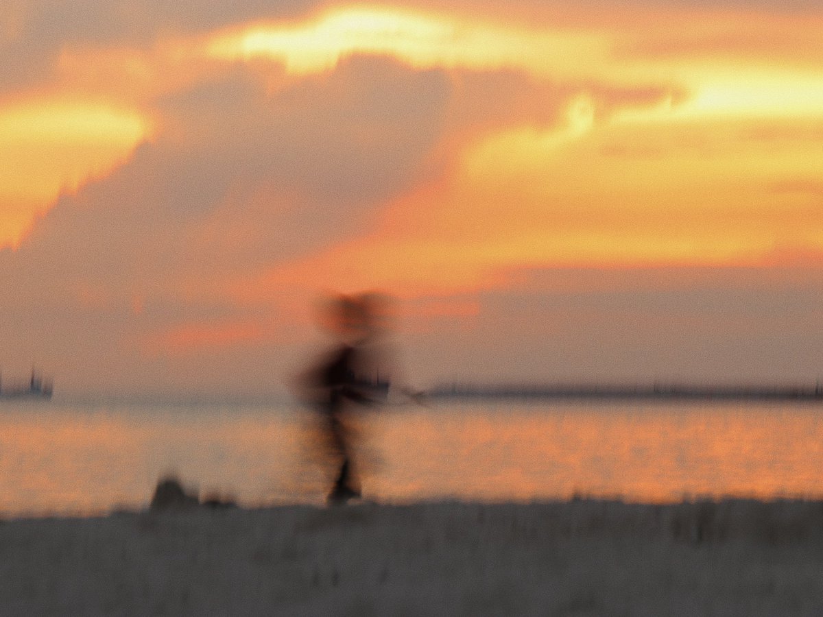 sofiahaznii's tweet photo. escaping reality. https://t.co/hoPSBeUtXE