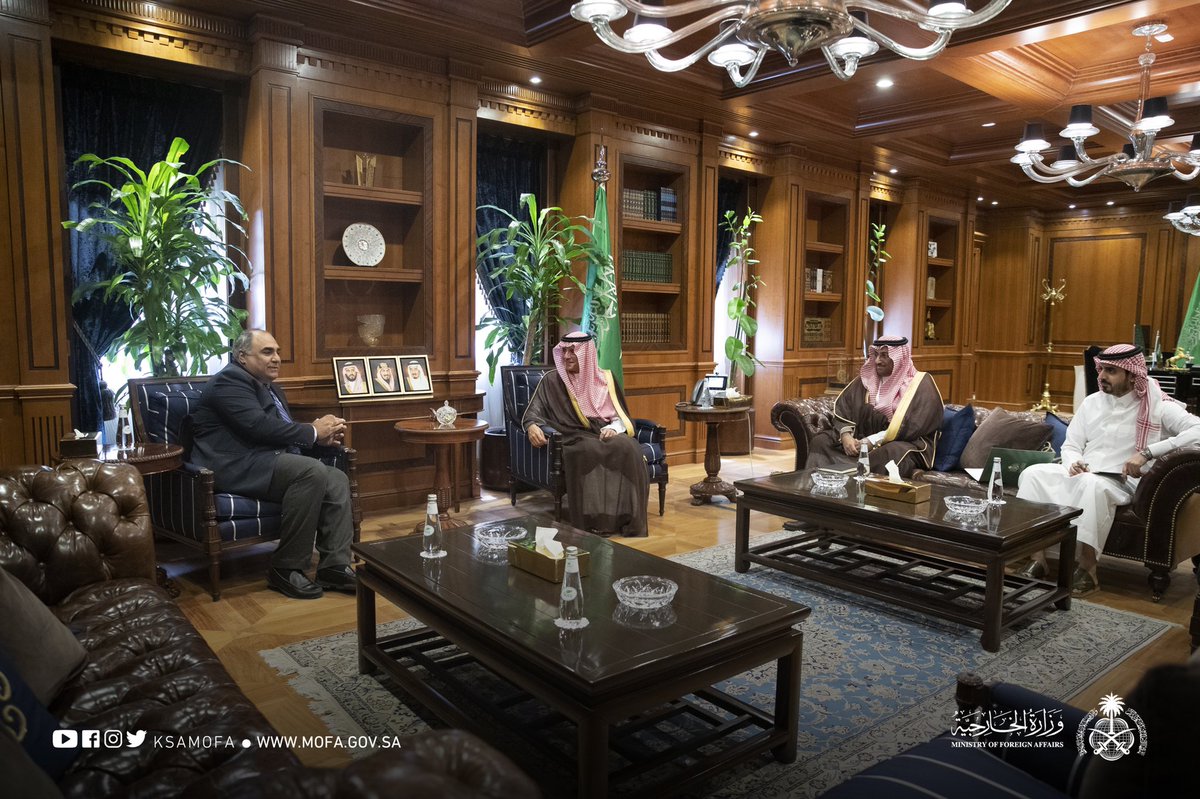 KSAmofaEN's tweet photo. #Riyadh | Minister of State for Foreign Affairs, member of the Council of Ministers, and Envoy for Climate H.E @Adelaljubeir receives the Ambassador of the Republic of #Cyprus to the Kingdom, Mr. @SAvgoustides. 🇸🇦🇨🇾 https://t.co/YEsstvQTsF