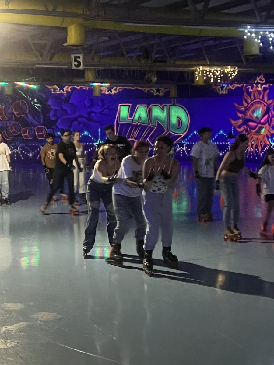 We kicked off our first social with a little Roll Bounce <a href="/SkatelandAZ/">SkatelandChandler</a>. Hope the members and friends had a great time. #incRedible <a href="/NationalFCCLA/">National FCCLA®</a>