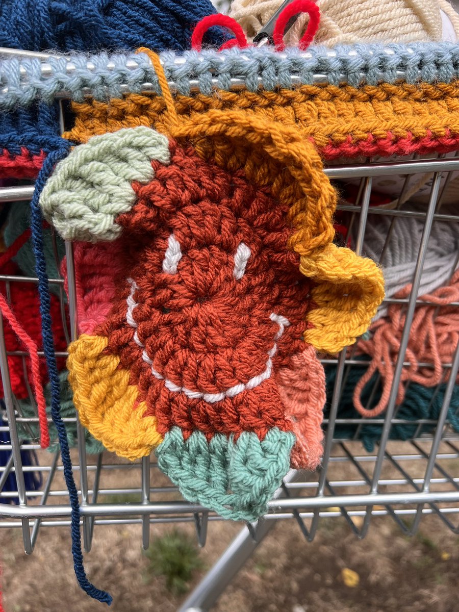 CreativeBCuk's tweet photo. We very much enjoyed hanging out with Ruth &amp; Odette this afternoon in the Subways of Stourbridge for their crafting sessions.
They have been gathering people’s stories about the network of Subways around the ring road.
#SummerOfCreativity https://t.co/IlYKqkbnJy