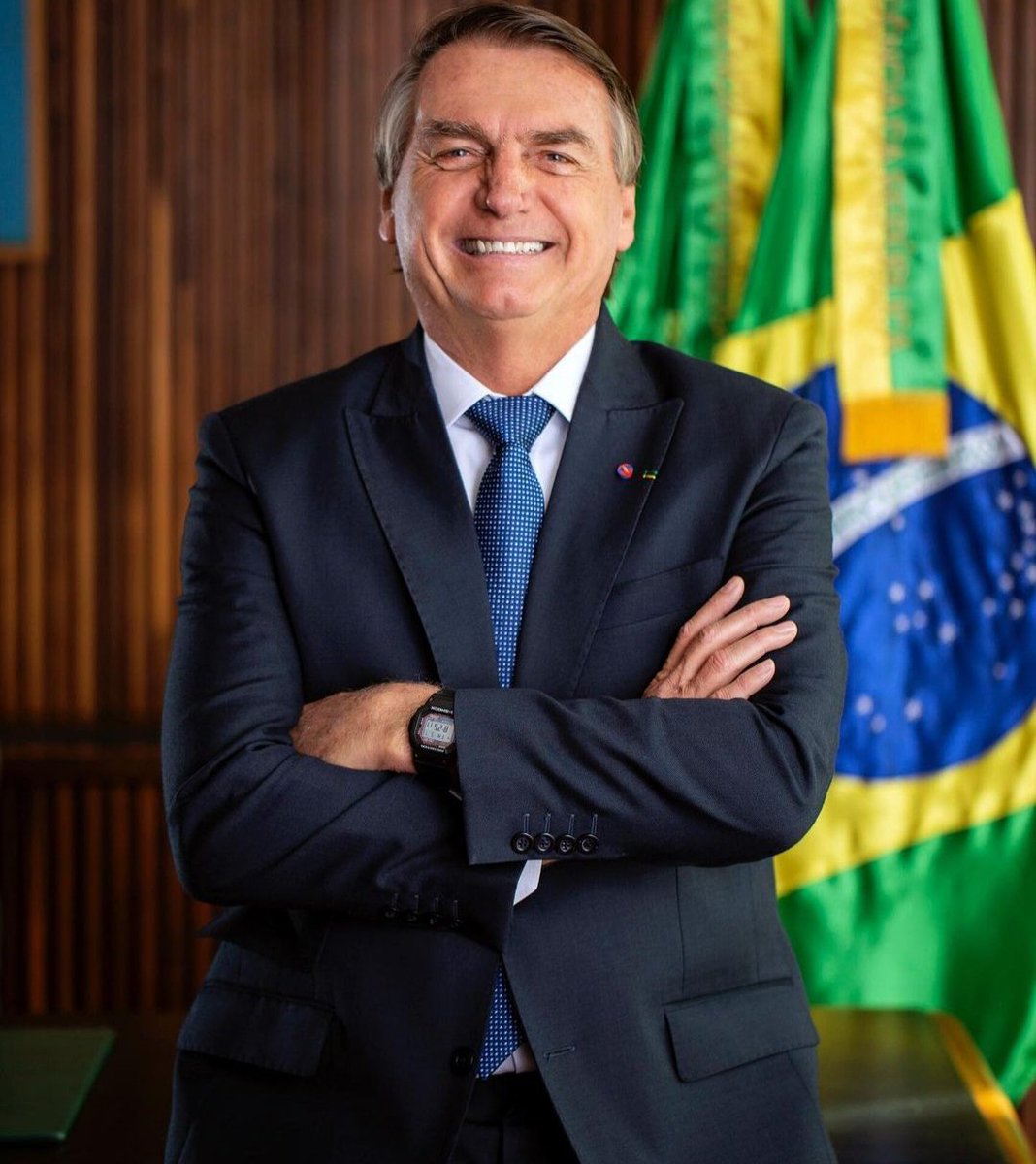 MicaelRPO's tweet photo. 1 BOLSONARO NÃO SE ESQUIVA
2 BOLSONARO FOI ÓTIMO! 
Ataques de todos os lados só mostra que o sistema é unido contra ele.
🇧🇷🇧🇷🇧🇷🇧🇷🇧🇷 22 🇧🇷🇧🇷🇧🇷🇧🇷🇧🇷 https://t.co/3IKV5LoklZ