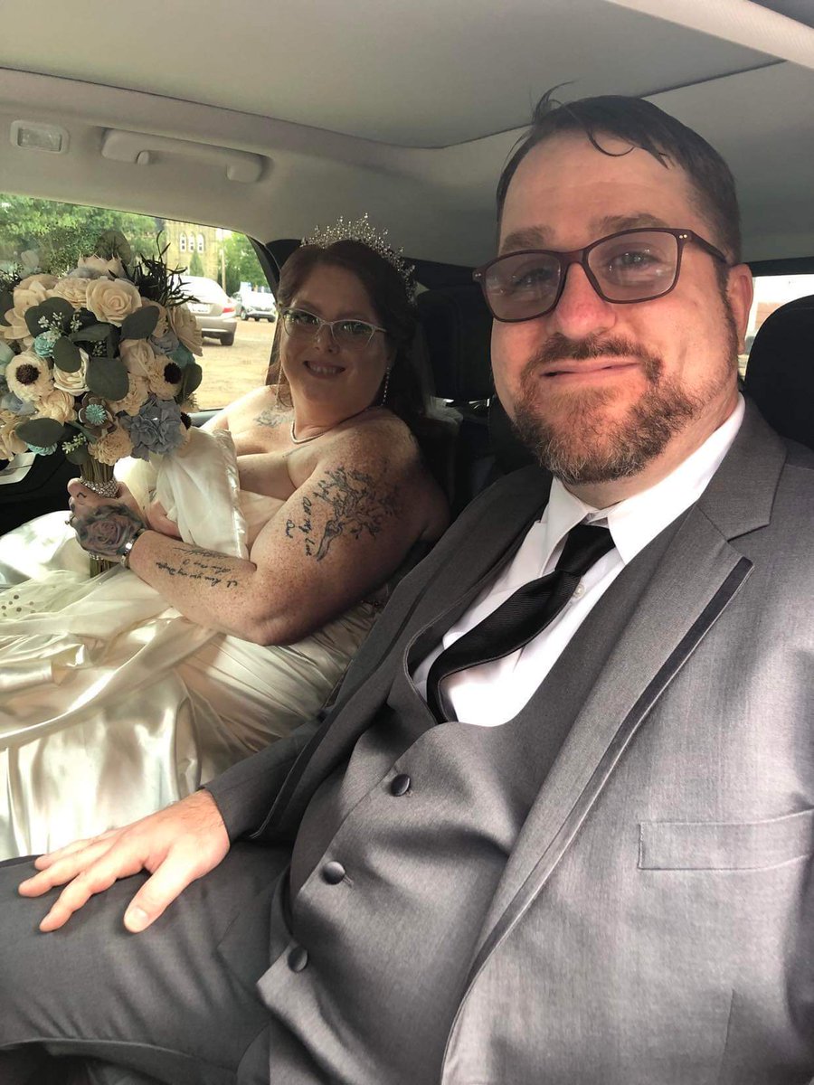 becka_epic's tweet photo. I'm Mrs. Whalen 💞

We got married on August 27 and I am so excited to be a wife 💍

#becomingthewhalens #weremarried #mrandmrs #husbandandwife #sohappy https://t.co/hzNYMeaayw