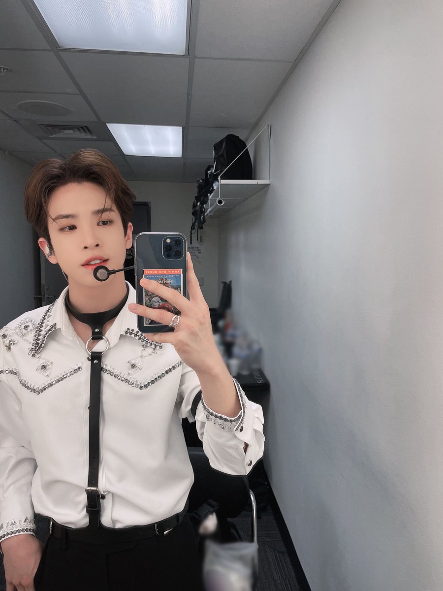 MaAllenFrance's tweet photo. 💫 | 📸 | 28/08/2022 

➥ Merci Houston ! Vous avez soufflé le plafond🔥 Prochain Arrêt Dallas montrez moi ce que vous avez 😏

©️ : @CRAVITY_twt 

#ALLENMA #앨런 #CRAVITY #크래비티  
___
@CRAVITYFRANCE_ https://t.co/OXSROWQD65