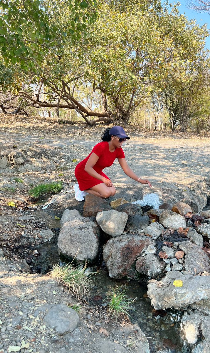 phiri_liyah's tweet photo. Chinyunyu hot spring is a natural resource located in Chongwe District along Great East Road. Hot water springs out of the rocks below and in most cases, the water is too hot to place your hand in it. This is a must visit.
#takeaholidayhaveitlocal
#destinationzambia
#SuperbZambia https://t.co/CEcjd7IvVY