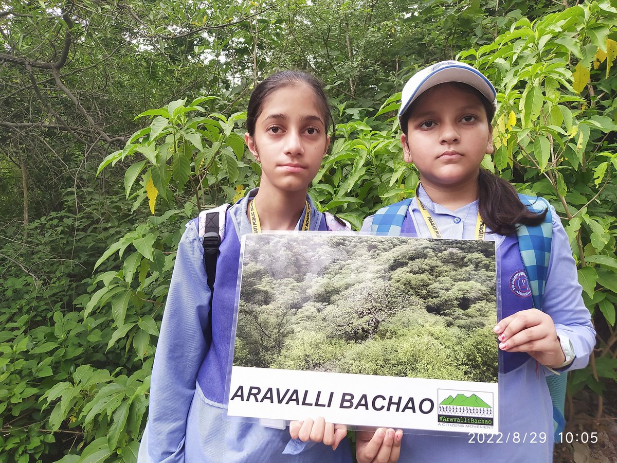 AravalliBachao's tweet photo. @moefcc Aravallis are North India's #climate regulator, critical water recharge zone &amp; shield protecting it from being engulfed by Thar desert. Aravallis across 4 states need to be seen as one living ecosystem &amp; be declared as a biosphere reserve where no mining+construction is allowed. https://t.co/N07RpnUwFq