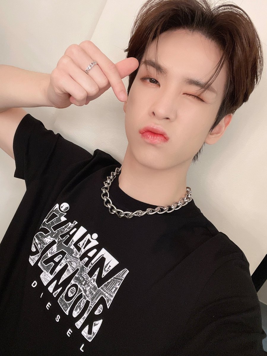 MaAllenFrance's tweet photo. 💫 | 📸 | 26/08/2022 

➥ Merci Minneapolis~! Vous étiez incroyables ce soir !!❤️‍🔥 Houston vous êtes les prochains alors on vous verra là-bas~ 😈

©️ : @CRAVITY_twt 

#ALLENMA #앨런 #CRAVITY #크래비티  
___
@CRAVITYFRANCE_ https://t.co/f30JK7HIuZ