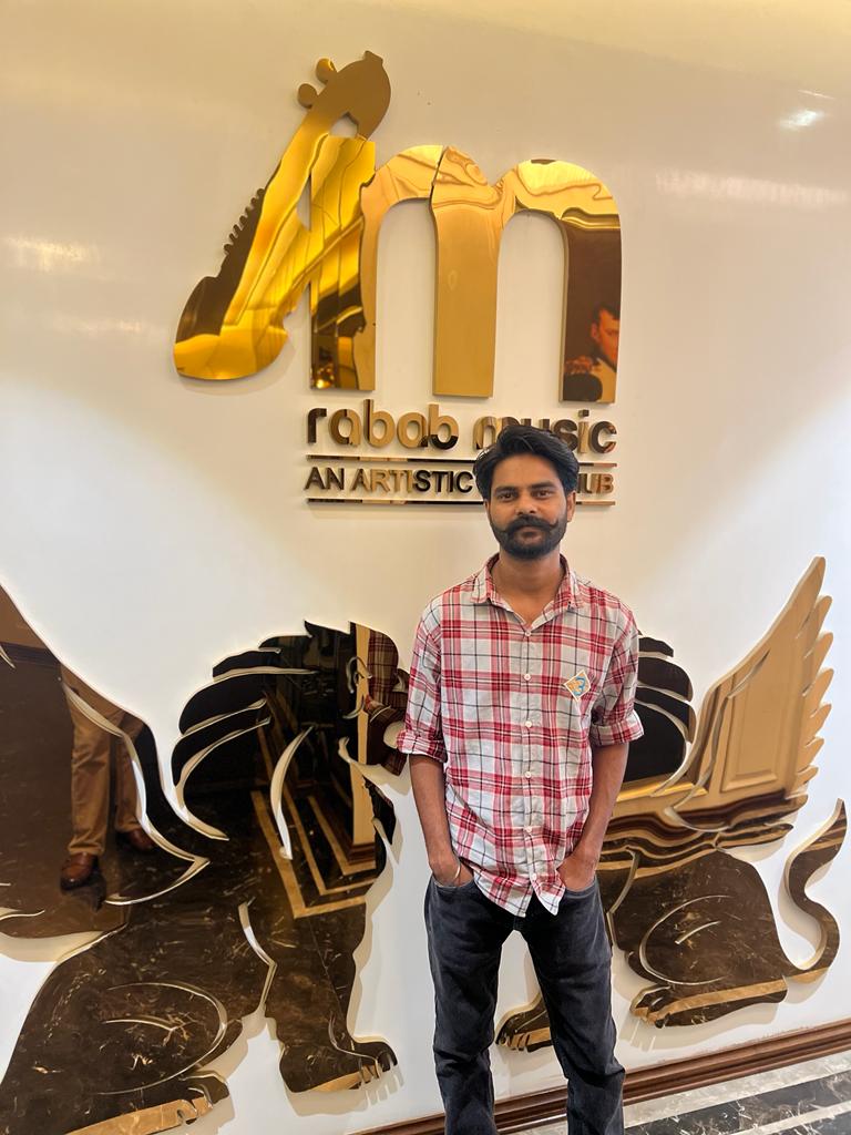 MrSonu358's tweet photo. #Artist #actorslife #dubbing #rababstudio #pollywood #Enjoy #enjoylife https://t.co/UEtpvXHZ3q