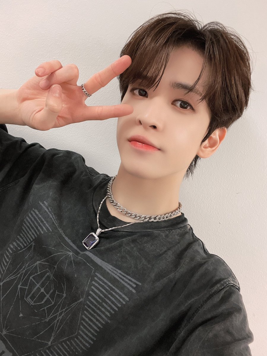 MaAllenFrance's tweet photo. 💫 | 📸 | 29/08/2022 

➥ Merci beauuuucoup Dallas ! Vous étiez INCROYABLES ce soir~🥰 a bientôt Atlanta! 👀
©️ : @CRAVITY_twt 

#ALLENMA #앨런 #CRAVITY #크래비티  
___
@CRAVITYFRANCE_ https://t.co/QCFA3If1D1
