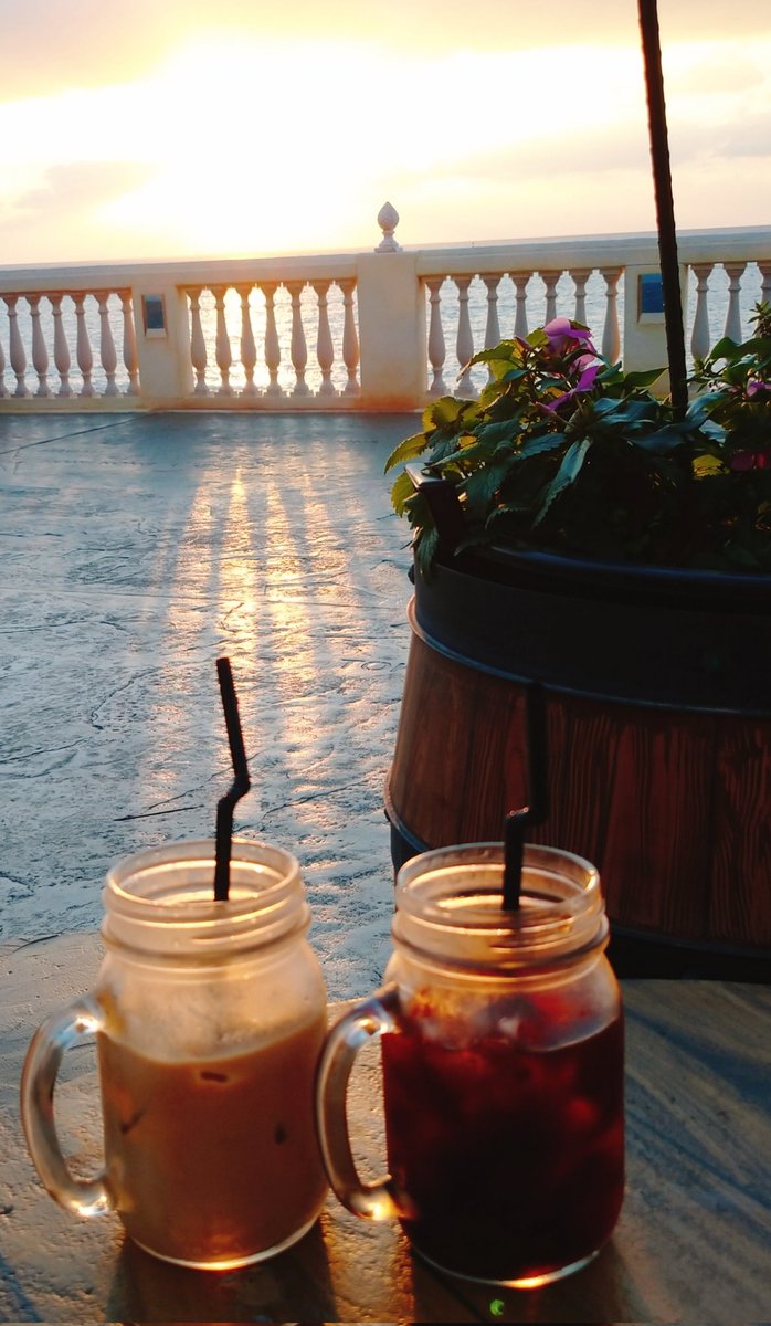 CheemanEt's tweet photo. はぁ～～😞💨

行きたくてたまらん‥……

涙の音聞きながらゆっくりボォ～～っとしたい‼️

#沖縄
#ALIVILA https://t.co/vKSaVarURq