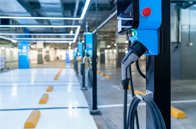 BrettMClanton's tweet photo. Amply Power: What the Inflation Reduction Act means for fleet electrification https://t.co/8m0NniGhmi https://t.co/TRnnazlDg6