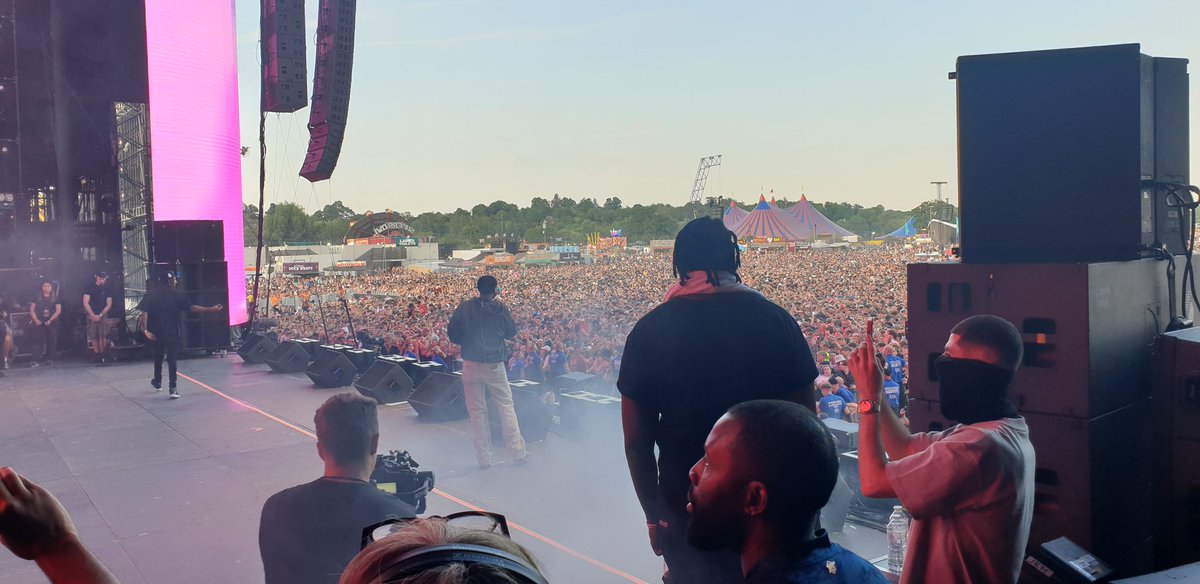 visionengineer's tweet photo. The past few days I have been helping #BBC produce #readingfestival2022 working with @NEP_UKI 
Definitely one of my top 5 jobs
#NoMusicOnADeadPlanet https://t.co/K43ojV198A