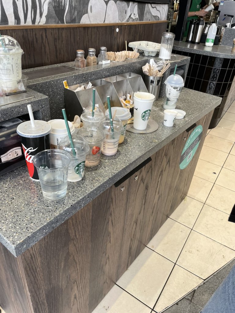 Hasnatraza's tweet photo. Manchester piccadilly @StarbucksUK  this is an absolute mess. Not even a busy day and plenty staff on. Cant even get condiments without dirty cups ! Shocking https://t.co/8IodUwNBDL