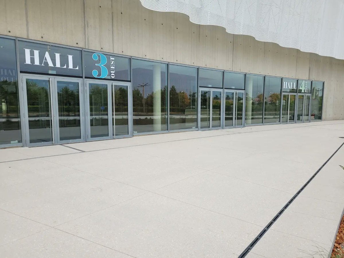 Dans 1 mois le nouveau Parc des expositions CO'Met ouvrira ses portes, à l'occasion du Salon Habitat, Meubles et Déco d’Orléans🏡 !
Rendez-vous :
🗓Du 30 septembre > 3 octobre
🆕 Parc des expositions CO'Met 
ℹ️ Plus d'infos salon-habitat-orleans.fr
#ovle #salonhabitat #Orléans