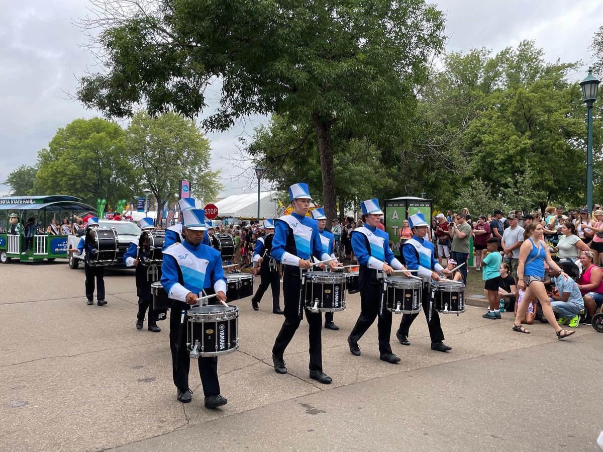 WasecaBands's tweet photo. We had SO much fun yesterday performing at The Great Minnesota Get-Together! Thank you to all who came out to support and congrats to all of the other performing ensembles who played for this incredibly energetic crowd! 💙💛 #pridedisciplineunity #mnstatefair  #paintsuccess https://t.co/MkgBEcmffE