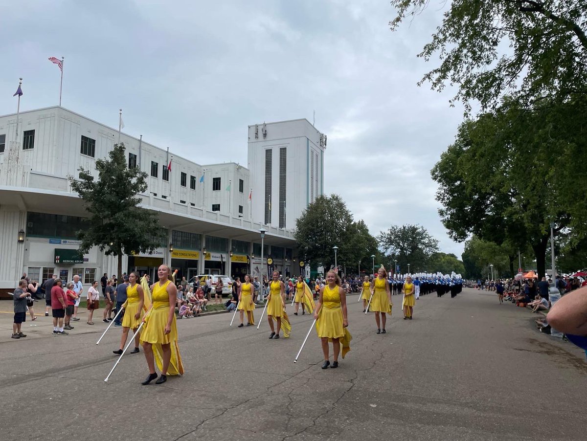 WasecaBands's tweet photo. We had SO much fun yesterday performing at The Great Minnesota Get-Together! Thank you to all who came out to support and congrats to all of the other performing ensembles who played for this incredibly energetic crowd! 💙💛 #pridedisciplineunity #mnstatefair  #paintsuccess https://t.co/MkgBEcmffE