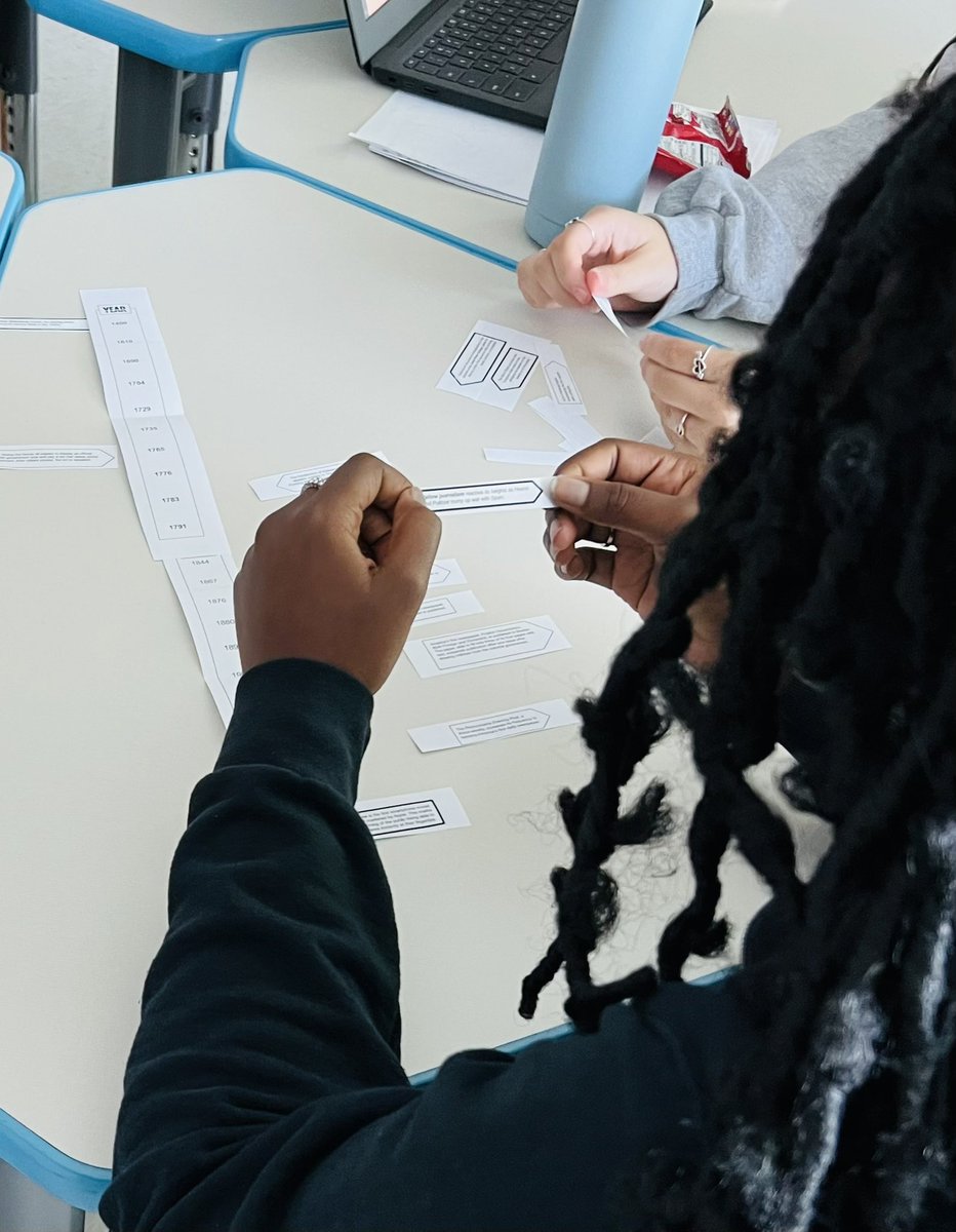 NFHS_TrueNorth's tweet photo. Time is of the essence…@mrsburrow211’s Journalism students work against the clock to put together a timeline of historic events in American media. #COMMIT
#trueNorth #educate

@forneyisd @justinwterry @PrincipalJung @T_hop1814 https://t.co/jDDMVGAFhK