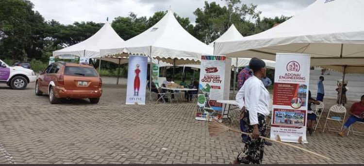 HMA_Ho's tweet photo. Setup ongoing and Exhibitors settling in. Don't miss out on the business opportunities and exposure the #HoExpo will give you.
Venue: Jubilee Park
Come catch the #Expo vibe showcasing your products.
#HoMustBounceBackAgain https://t.co/OtsJy9fz1a