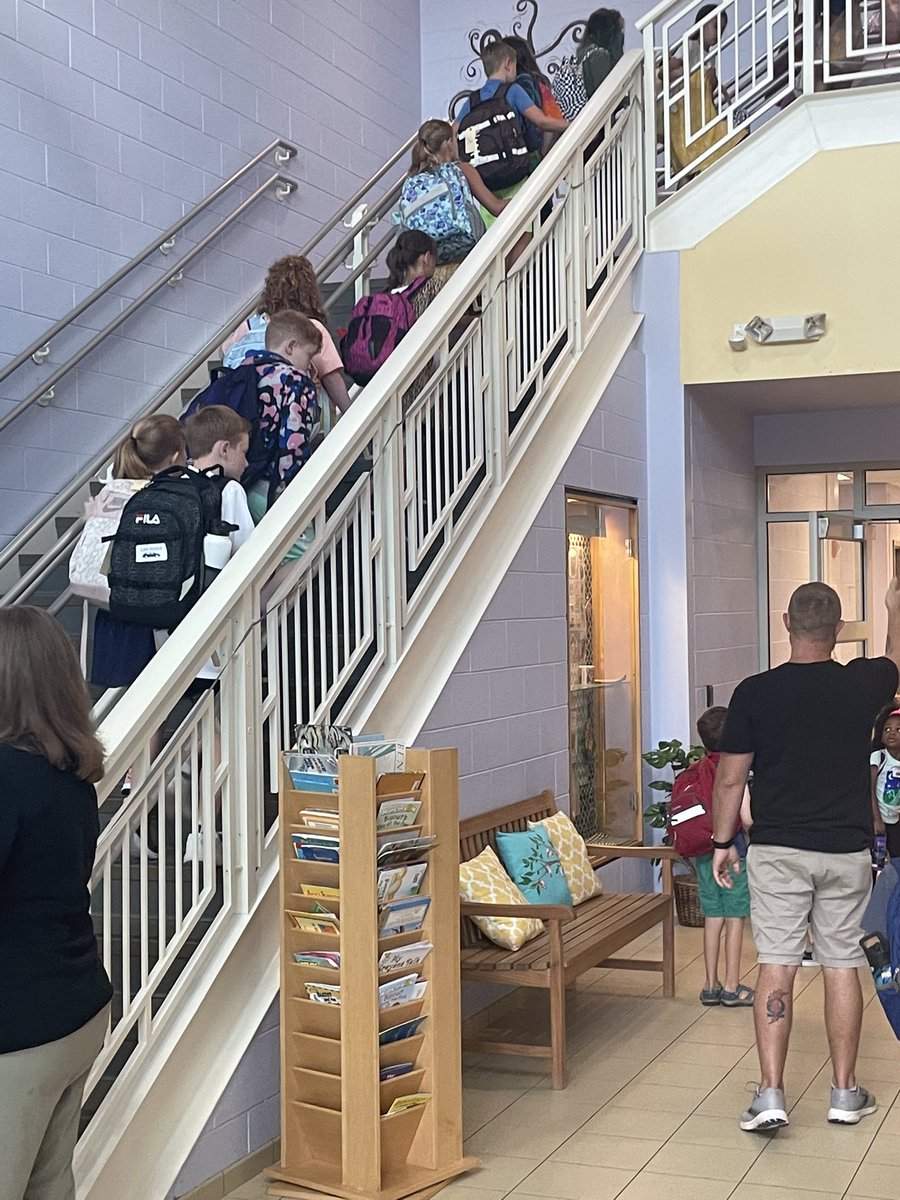 WJCCBlayton's tweet photo. Itβs grow time! #HivePride #WJCCFirstDay https://t.co/EZtNlwglVq