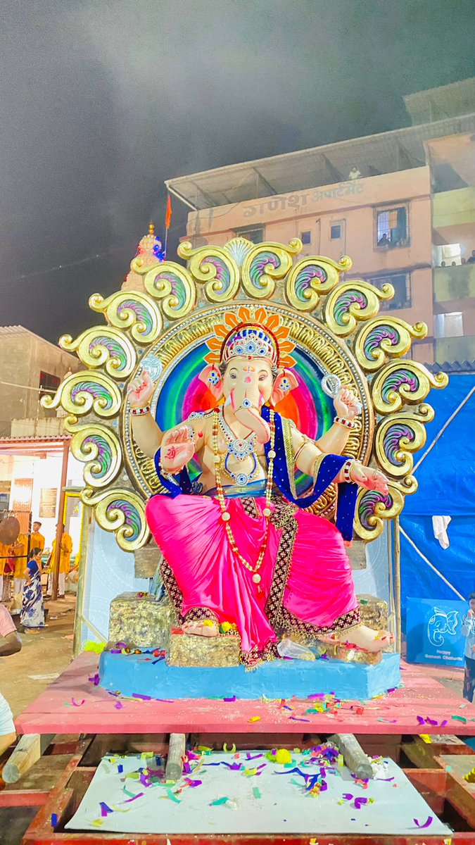 shreevitthal76's tweet photo. श्री विठ्ठल क्रिडा मंडळ (लोकमान्य चा राजा ) ठाणे.
प्रथम दर्शन २०२२♥️
#गणेशचतुर्थी #GanpatiBappaMorya #bapaa #GaneshUtsav2022 #thane #Ganpatifestival https://t.co/Kf4pyXhls2