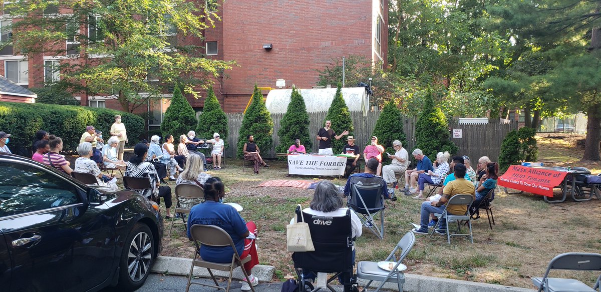 MAHT_hudtenants's tweet photo. Over 50 people came out to discuss next steps to Save The Forbes on 8-25! Thank you Rep @NikaElugardo for making the time to join us! #bospoli https://t.co/JfuAfczo8i