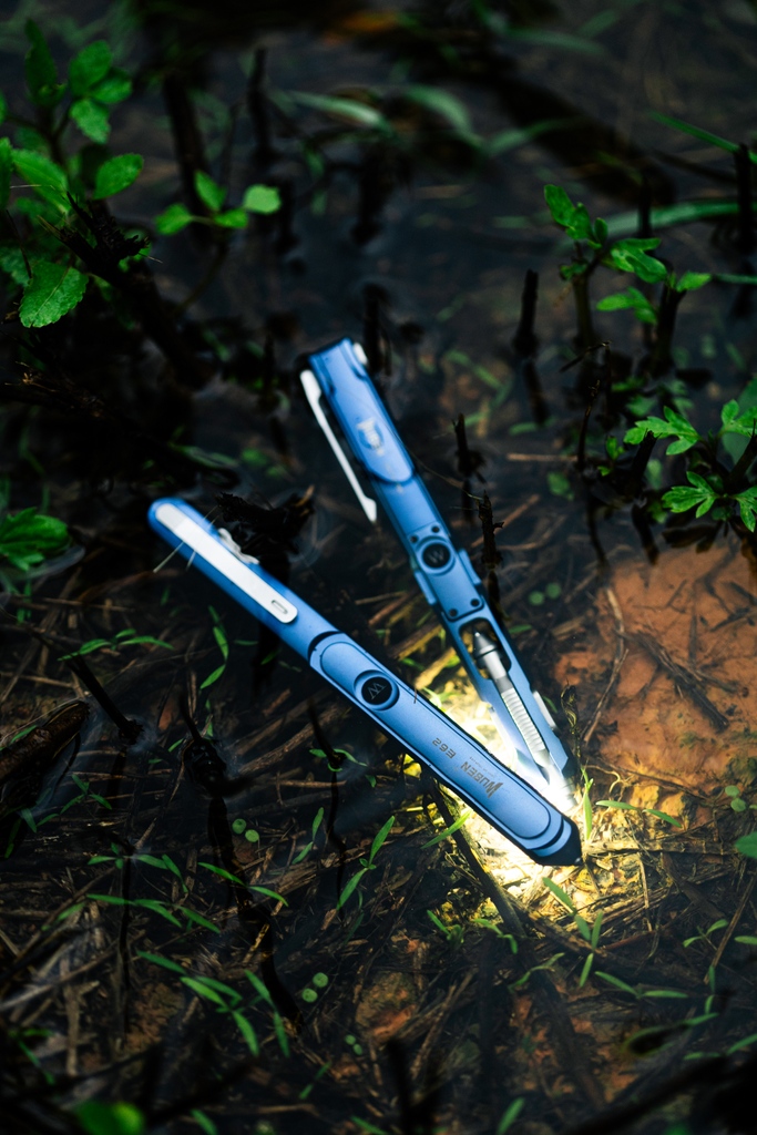 wubenlight's tweet photo. Best EDC pen with flashlight —— #E61 and #E62 
●LED:LED
●Brightness:130 lumens
●Battery:Rechargeable Li-ion

#WUBEN #flashlight #edc #edcgear #pocketdump #everydaycarry #knives #knife #edcknife #selfdefense #knifeporn #tactical #knifecommunity #tacticalpen #tacticalgear #pen https://t.co/61MX02MSty