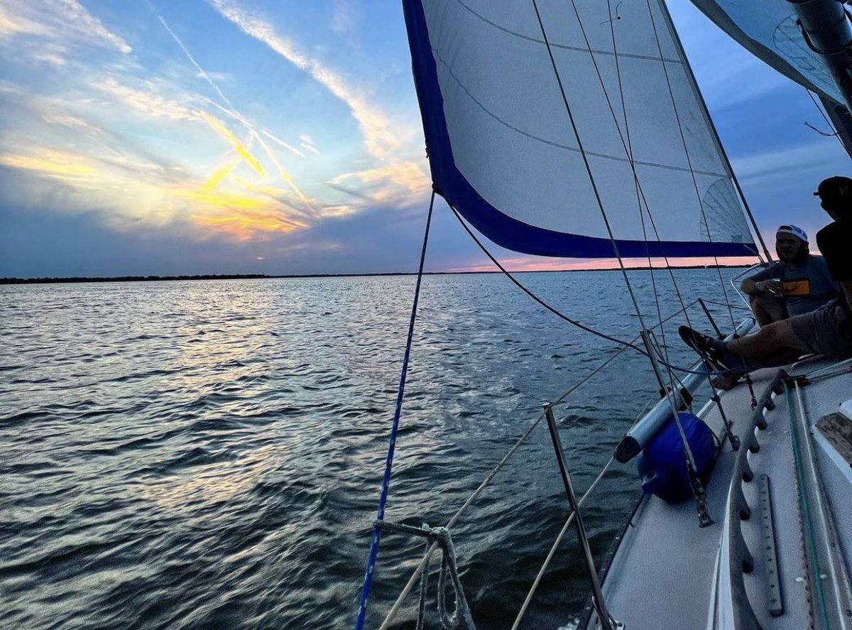 phidelt's tweet photo. Set sail towards greatness ⛵️

#phidelt #phideltatheta https://t.co/lVPsJNcd0r