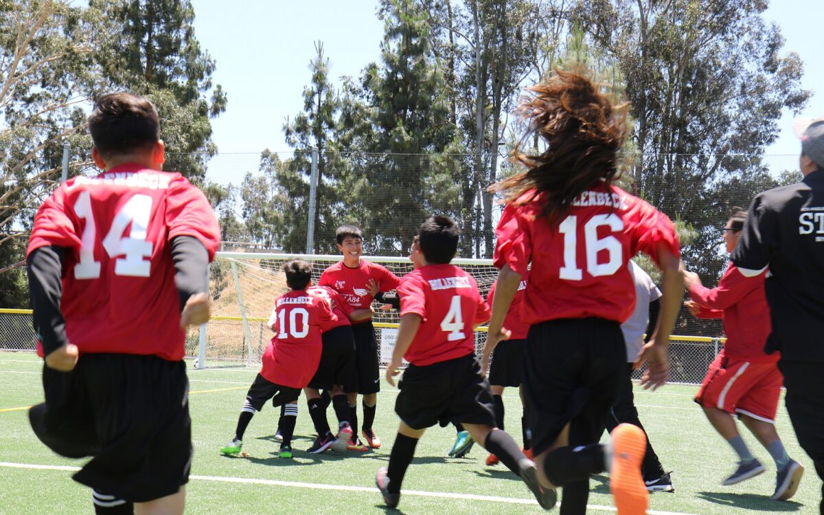 Renata Simril, president & CEO of the @LA84Foundation and PLAY Sports Coalition board member, wrote a guest column on @EdSource titled: 'To solve our mental health crisis, give more children equal access to play' READ HERE: bit.ly/3wFEmHE