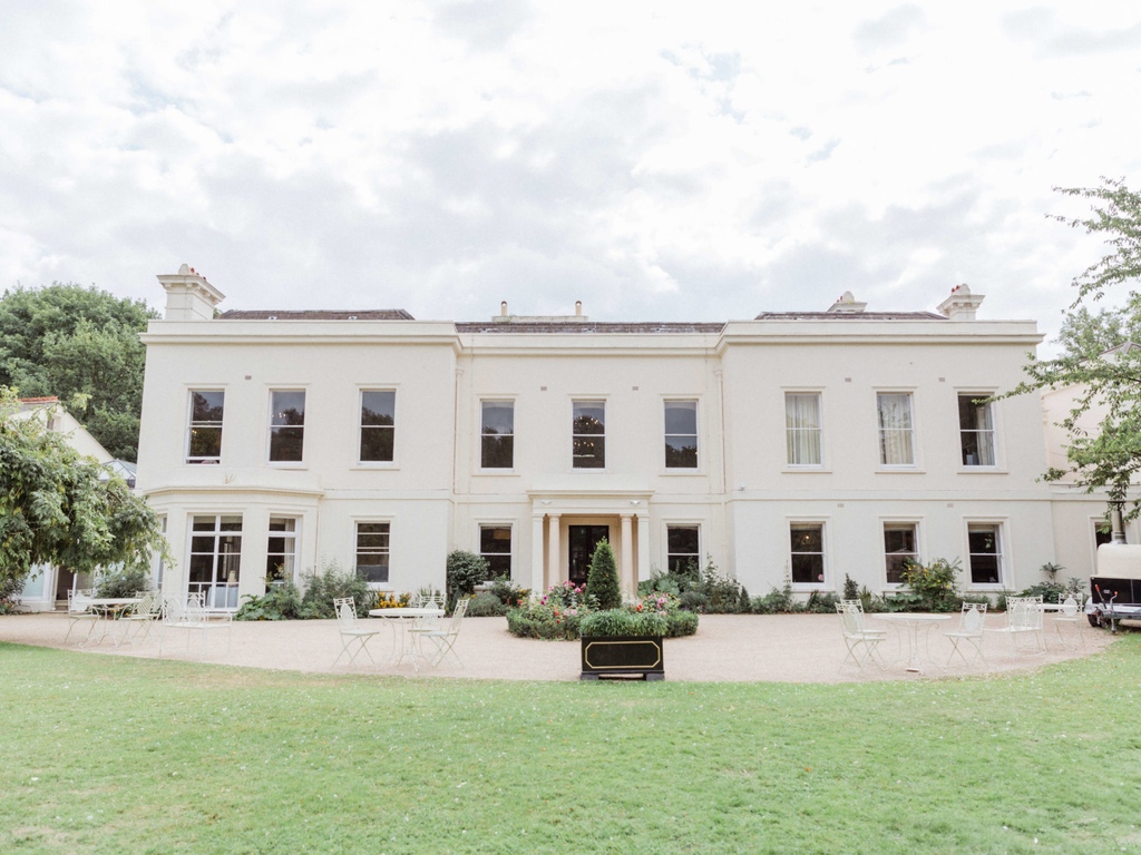 Guides For Brides tweet media