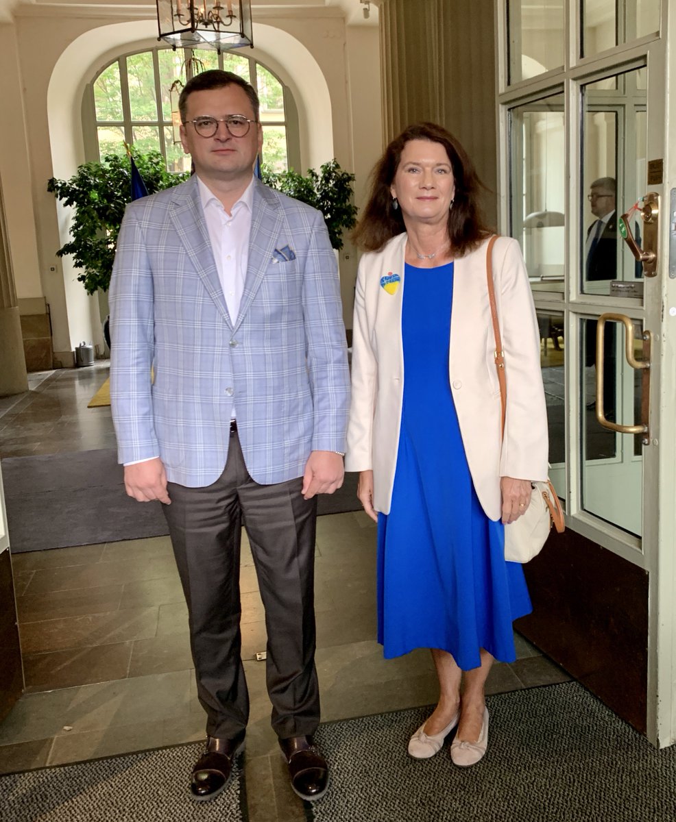 DmytroKuleba's tweet photo. Focused talks with @AnnLinde on essential issues. Keeping up Sweden’s and global support for Ukraine, ensuring accountability for Russian crimes, stepping up sanctions on Russia, including a tourist visa ban, and Ukraine’s path to the EU. I thank Sweden for standing with Ukraine. https://t.co/fUH6sAzGBD