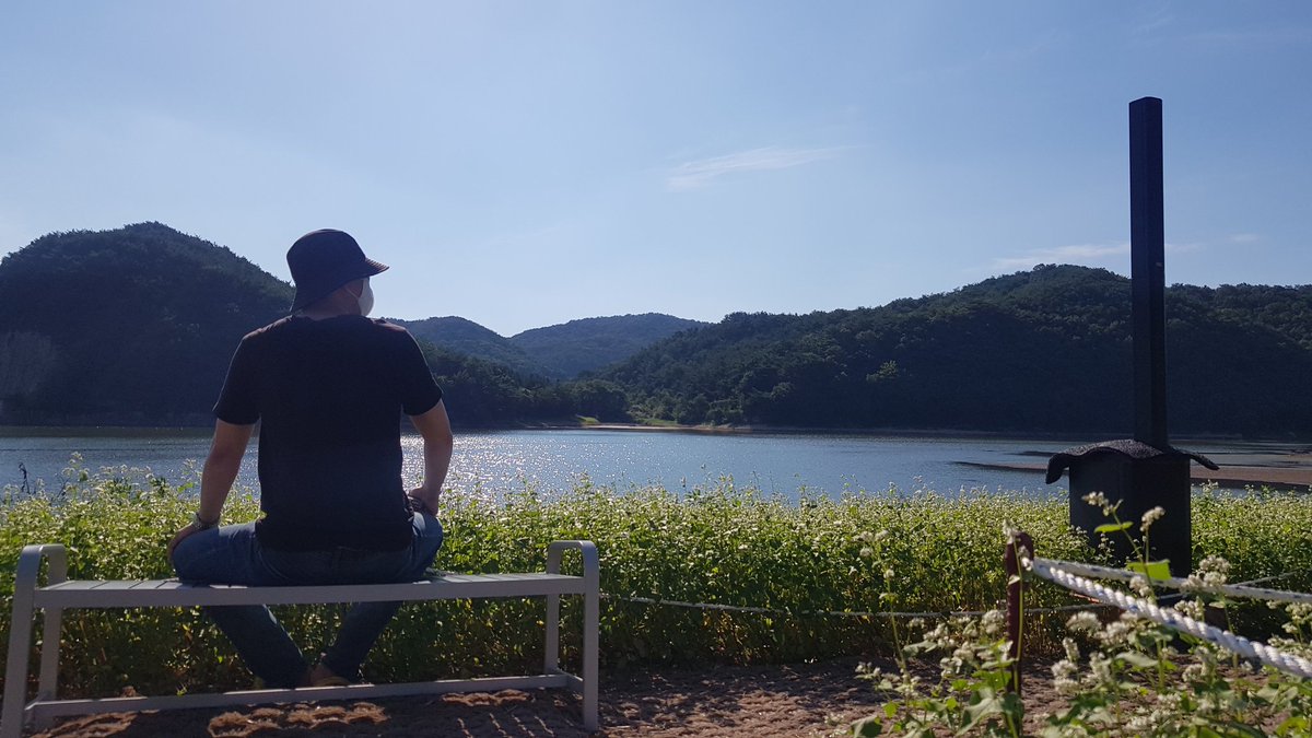 xfile3524's tweet photo. 한동안 현타가  온거같은..될듯될듯  안되니 더 현타가 심하게 오는거 같았다.
하지만 볼려고 본게아닌 와이프에 카톡
같은학원 남자와 주고받은 별내용없는
카톡이지만 남자는 무척이나 공들여
와이프를 꼬시고있는게 느껴진다.
미칠듯한 질투심과 흥분이 교차되는 
이마음...무엇인걸까 https://t.co/sByXyBjzjg