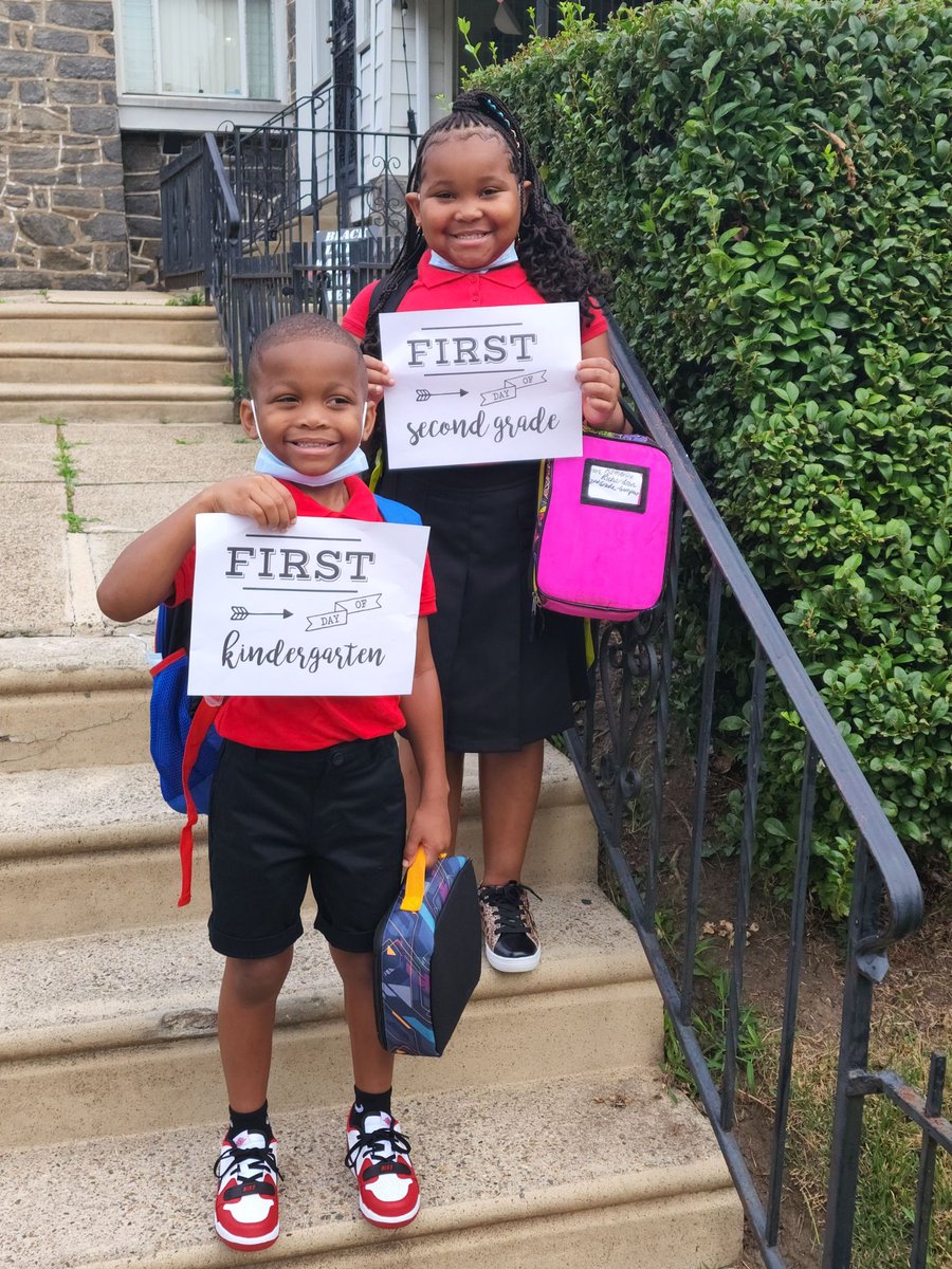 CouncilwomanKGR's tweet photo. Celebrating #backtoschool2022 with the Richardson kids! βοΈπ
.
.
.
I am wishing our young people, working parents and teachers the best as we embark on this new school year!!
@PHLschools
#BackToSchoolPHL #MomsGetTheJobDone #phled https://t.co/gWU0Ae7lJB