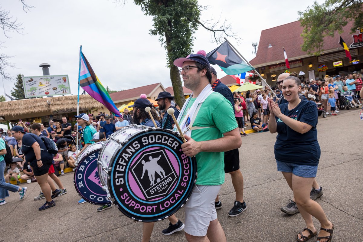 MNAuroraFC's tweet photo. We want to give a HUGE thank you to @MNRevontulet for chanting through the parade, hanging out at the booth, and helping welcome our Rory into the world at the @mnstatefair yesterday.
We couldn't have done it without you all! 💫#AuroraOnAStick https://t.co/KoSuk8DHqN