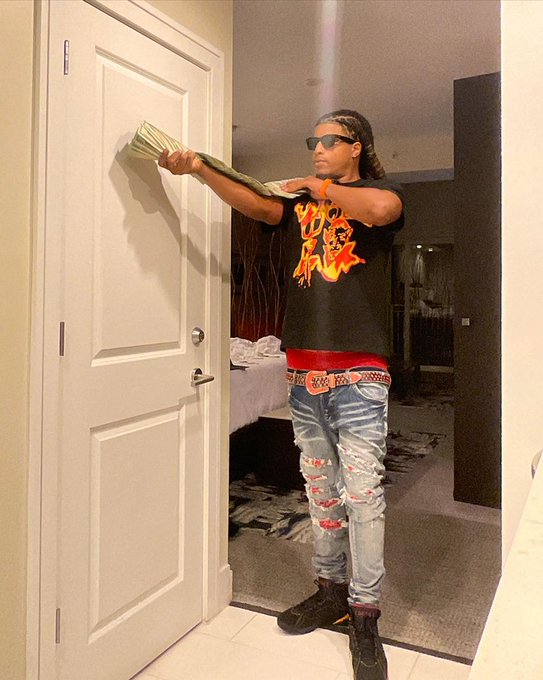 Treat the opps like blunts hit a cut light&rsquo;em up 😈🌴 https://t.co/a49Ye7rYAG