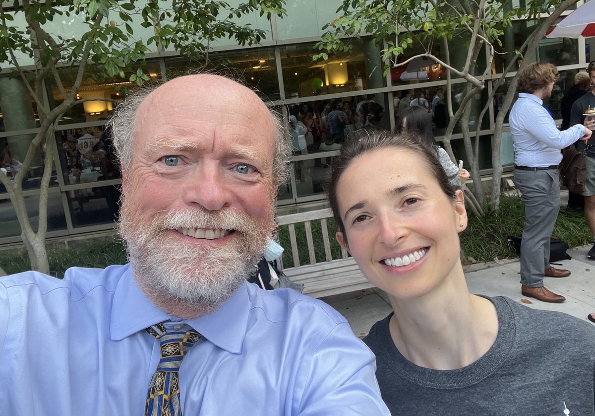 BlankAvery's tweet photo. With ⁦@GeorgetownLaw⁩ Dean Treanor for the start of my LL.M.!

It’s day 1. For today’s Info Privacy class, we’re already getting into current events. We read about Roe &amp; the relationship between tech companies &amp; law enforcement re sharing users’ online messages.
#hoyalawya https://t.co/SEAMoaPJBu