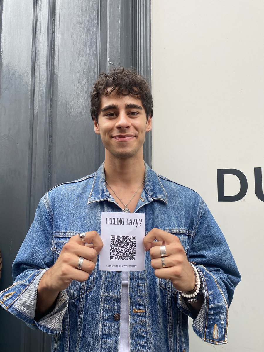 feelslikelaur's tweet image. NEW RULES are #FeelingLazy while in dublin 💤

@babyqueen