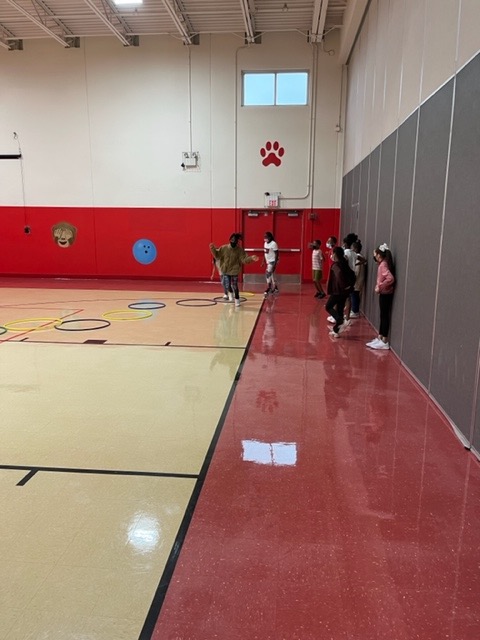 super_hsdist's tweet photo. Congrats to our very own Sharia Coleman on her new position as a PE teacher at Hoover-Schrum.  Awesome.  Good Luck #whatifhsdist157 @HooverHounds @SchrumSpartans https://t.co/cQD5olhv2V