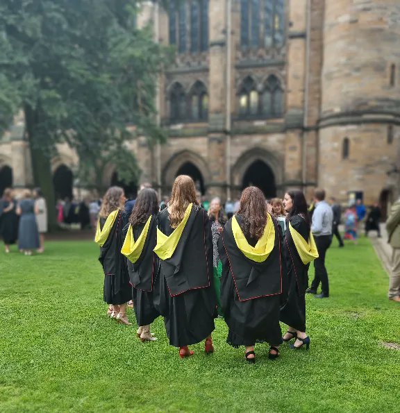 SRUC's tweet photo. A huge well done to all our degree students who graduated this afternoon! 🎓🎉🥂

#SRUCGraduation @SRUCAlumni @SRUCStudy @SRUCSA https://t.co/xXsrLXpRTy