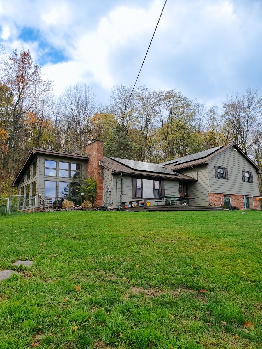 For RG&amp;E, National Grid, &amp; NYSEG customers, it's been an expensive summer. 

If you're tired of overpaying for energy, switch to #solar. Thanks to the increased 30% Federal Tax Credit for homeowners who make the switch, solar's never been more affordable! hubs.li/Q01kLqt-0