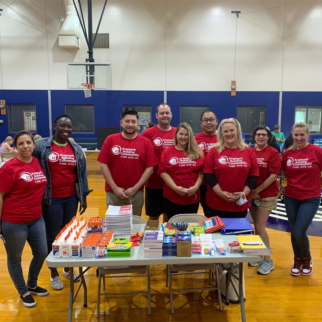 Our volunteers are giving back to their local communities &amp; helping kids get ready for school!✏️⭐ Members from our ERGs continued their #backtoschool service this weekend, supporting The Urban League of Philadelphia and Boys &amp; Girls Club in Houston. #lifeataramark