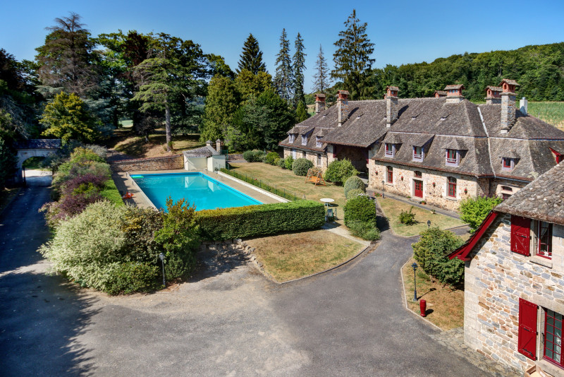 WhereWedding's tweet photo. TOP 5 WEDDING VENUES IN FRANCE! Read more here👉 https://t.co/VKw0MKxp8k
#weddingvenue #weddinginFrance #wedding https://t.co/NkZCFjHfse
