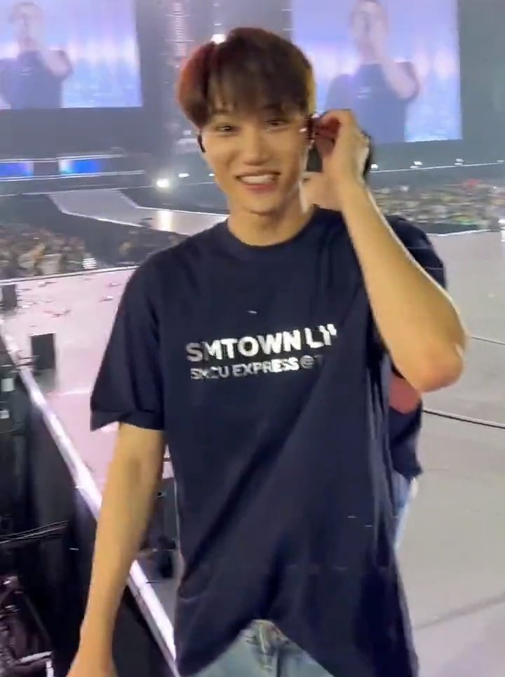 HamsaKai88's tweet photo. #EXO #μνΈ #μμ°λ―Ό #μ²Έ #μΉ΄μ΄
#kai #SUHO #Chen #xium #EXOtoTOKYO #SMTOWNLIVE2022_TOKYO @weareoneEXO
π₯Ίπ€π€ https://t.co/VzoIev6IvV