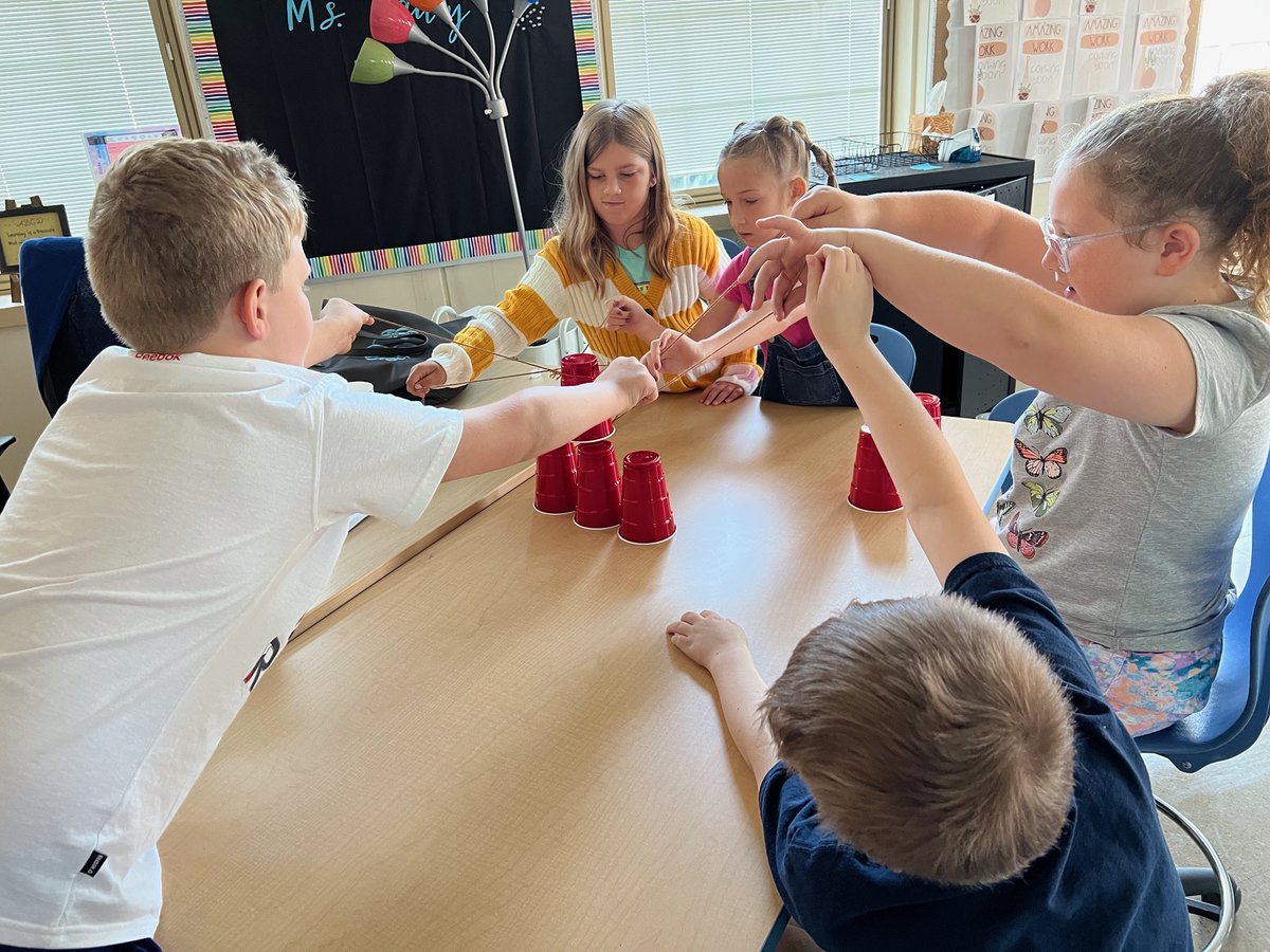 WCHCS_BelleAire's tweet photo. Miss Childers  and @Mzbailey4ThWCH students had a blast working together on a cup challenge. Teams relied on their communication and collaboration skills. 
#otherfirst
#EngageInspireGrow https://t.co/e63w4JUSI4