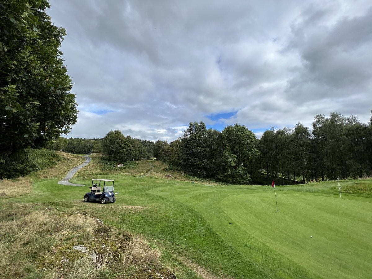WindermereGolf's tweet photo. At 143 yards, the 14th is our shortest hole on the course, but by no means the easiest as it requires an accurate shot to find the small green! ⛳️ 

#golf #par3 #windermere #smalltarget #golfbuggy #golfer #golflife #monday https://t.co/pGQrNfyMfQ