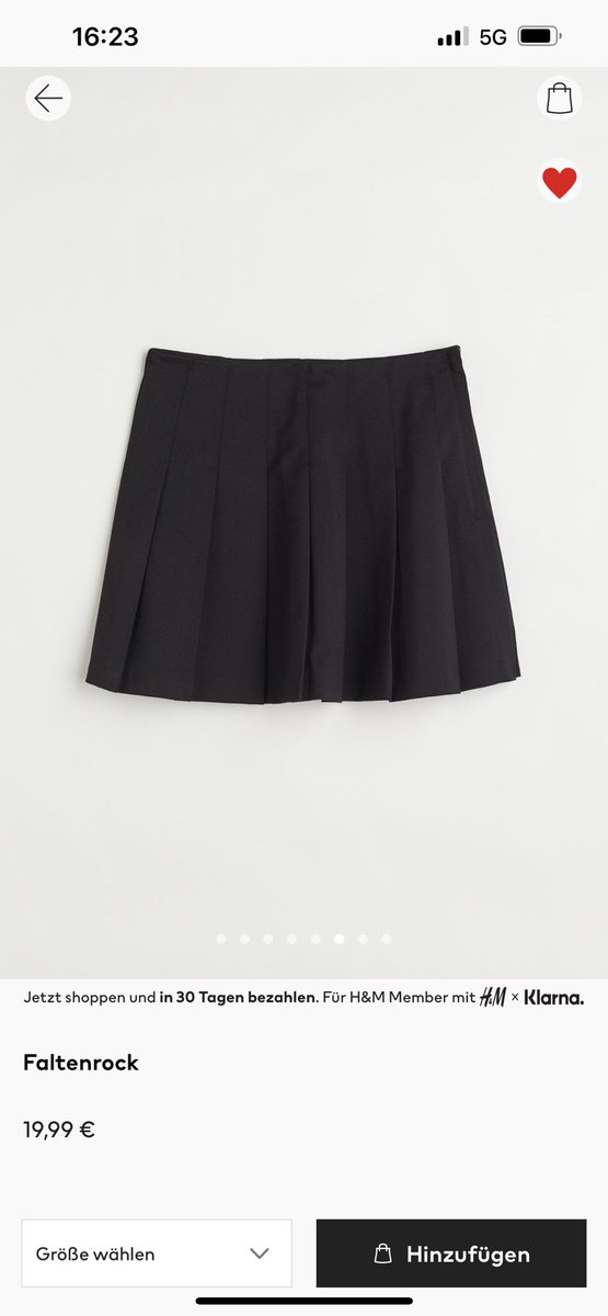 Also Twitter Gemeinde… ich will mir n Rock kaufen aber welches Oberteil passt dazu: